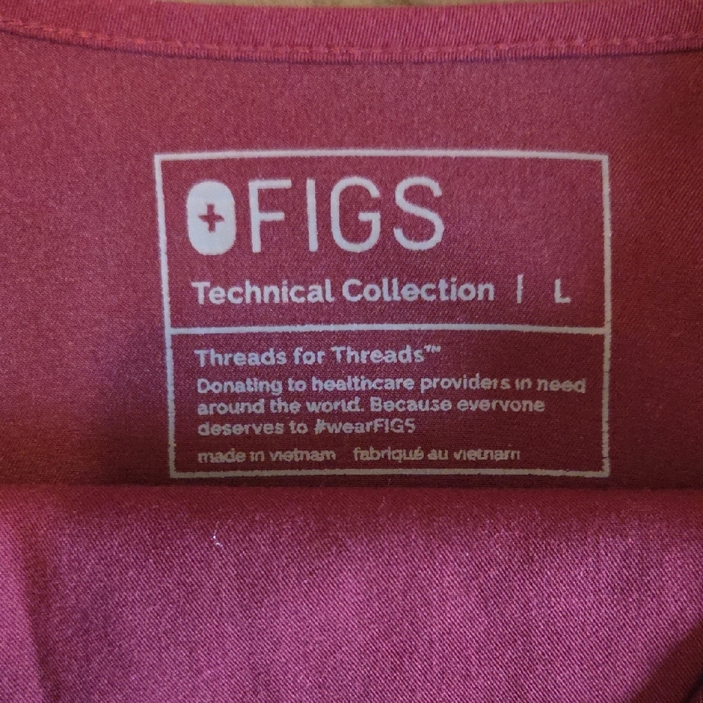 Figs Short Sleeve V-Neck Scrub Set in Burgundy - Picture 2 of 3